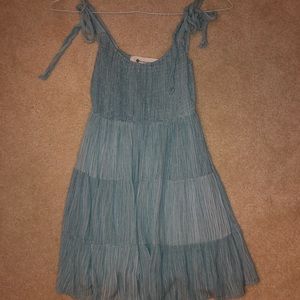 The impeccable pig blue flowy dress